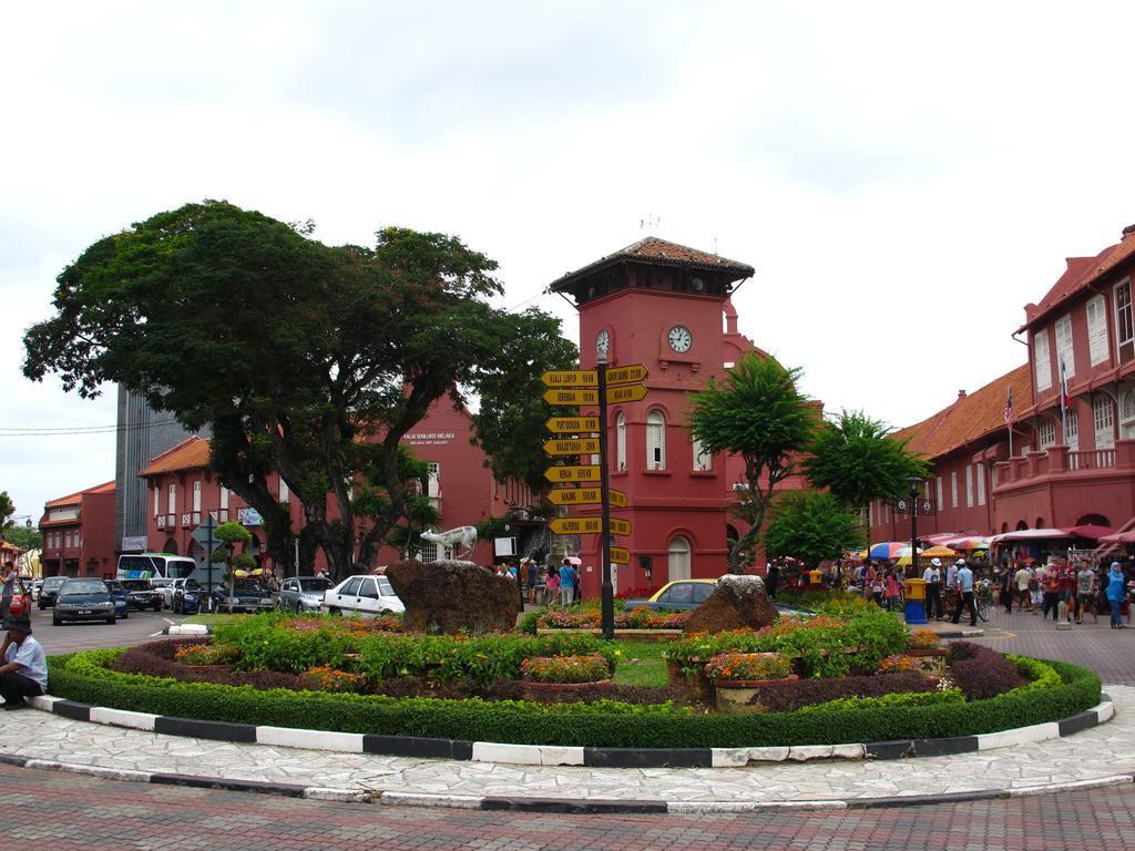 Hallmark Crown Hotel Malacca Eksteriør bilde
