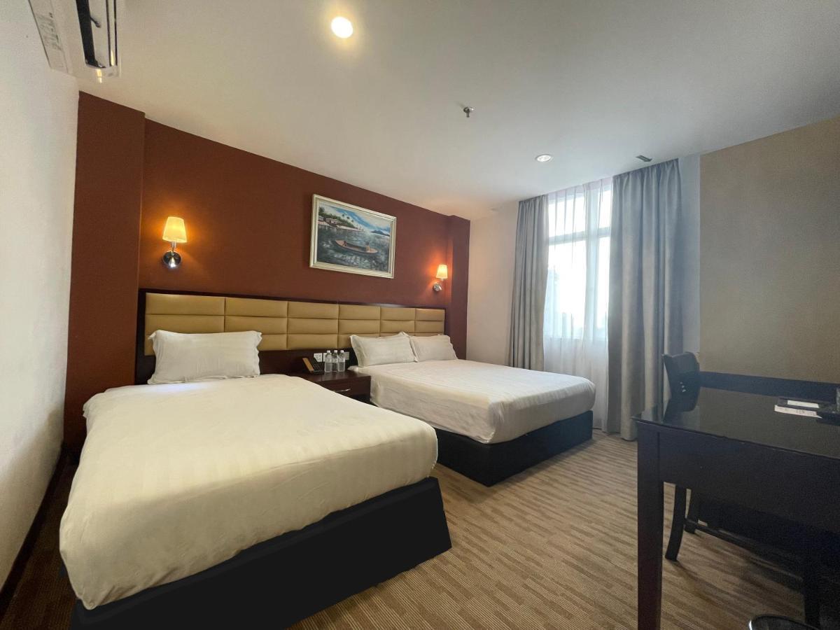 Hallmark Crown Hotel Malacca Eksteriør bilde