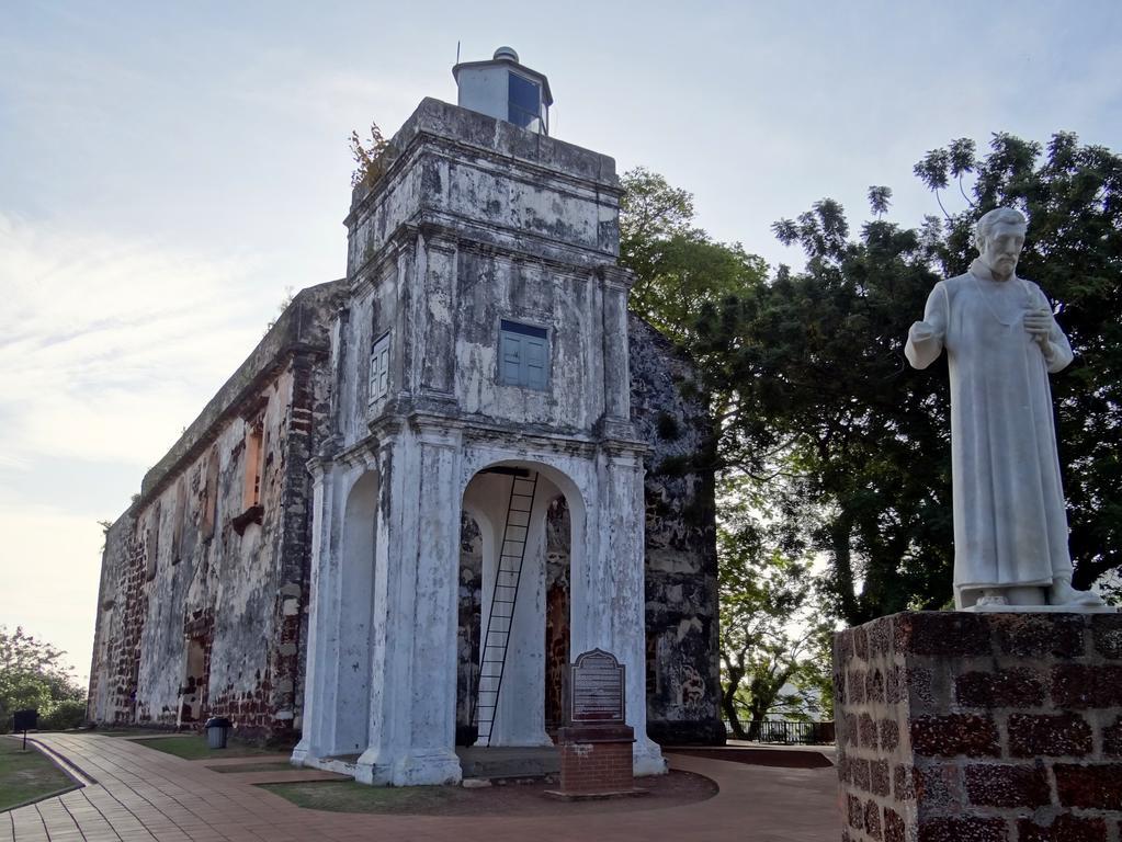 Hallmark Crown Hotel Malacca Eksteriør bilde